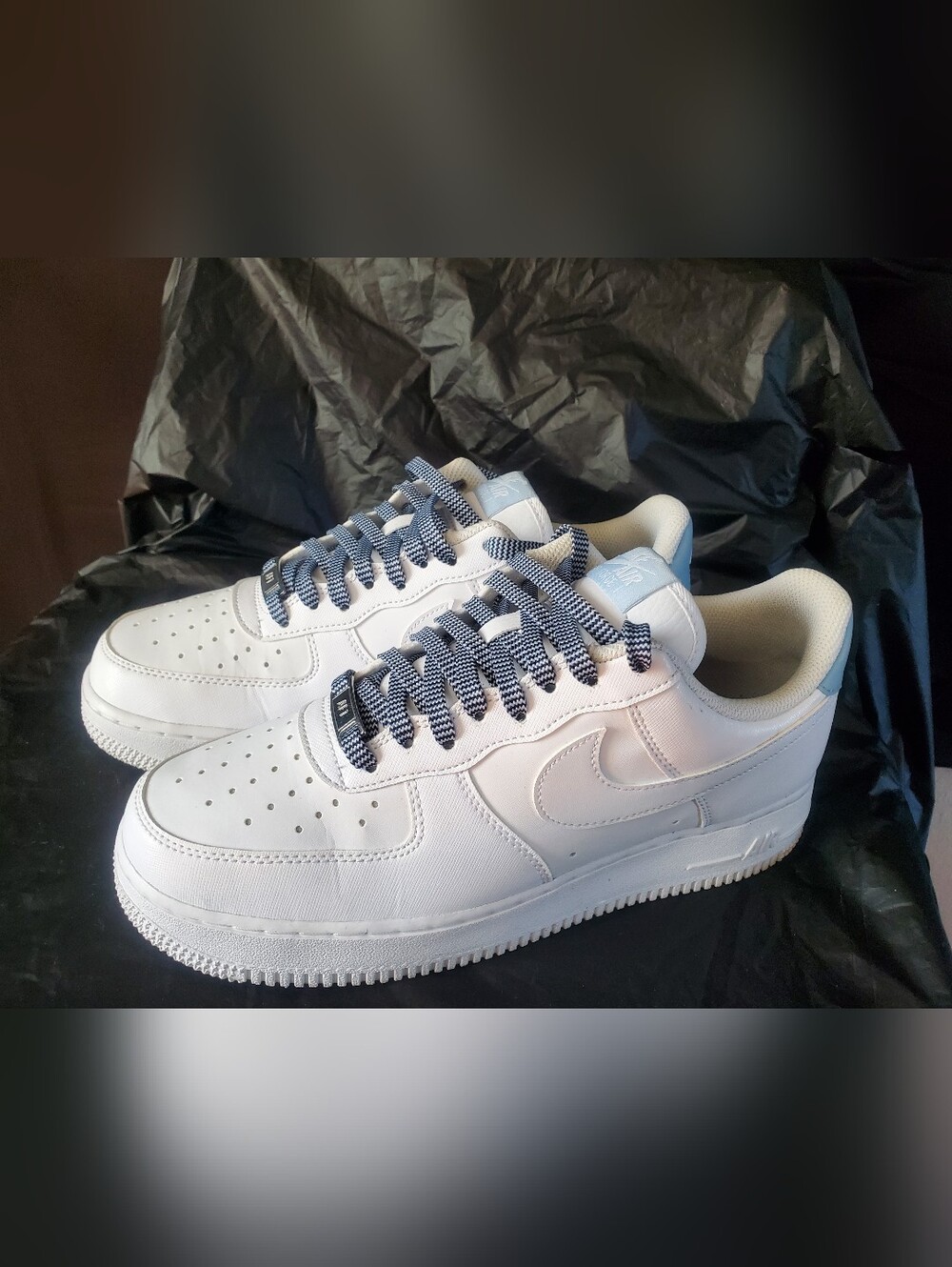 Women White Low-Top Sneakers with Blue Laces